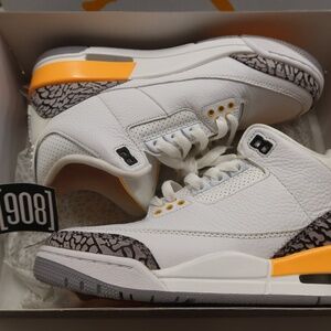 Jordan 3 Retro Laser Orange